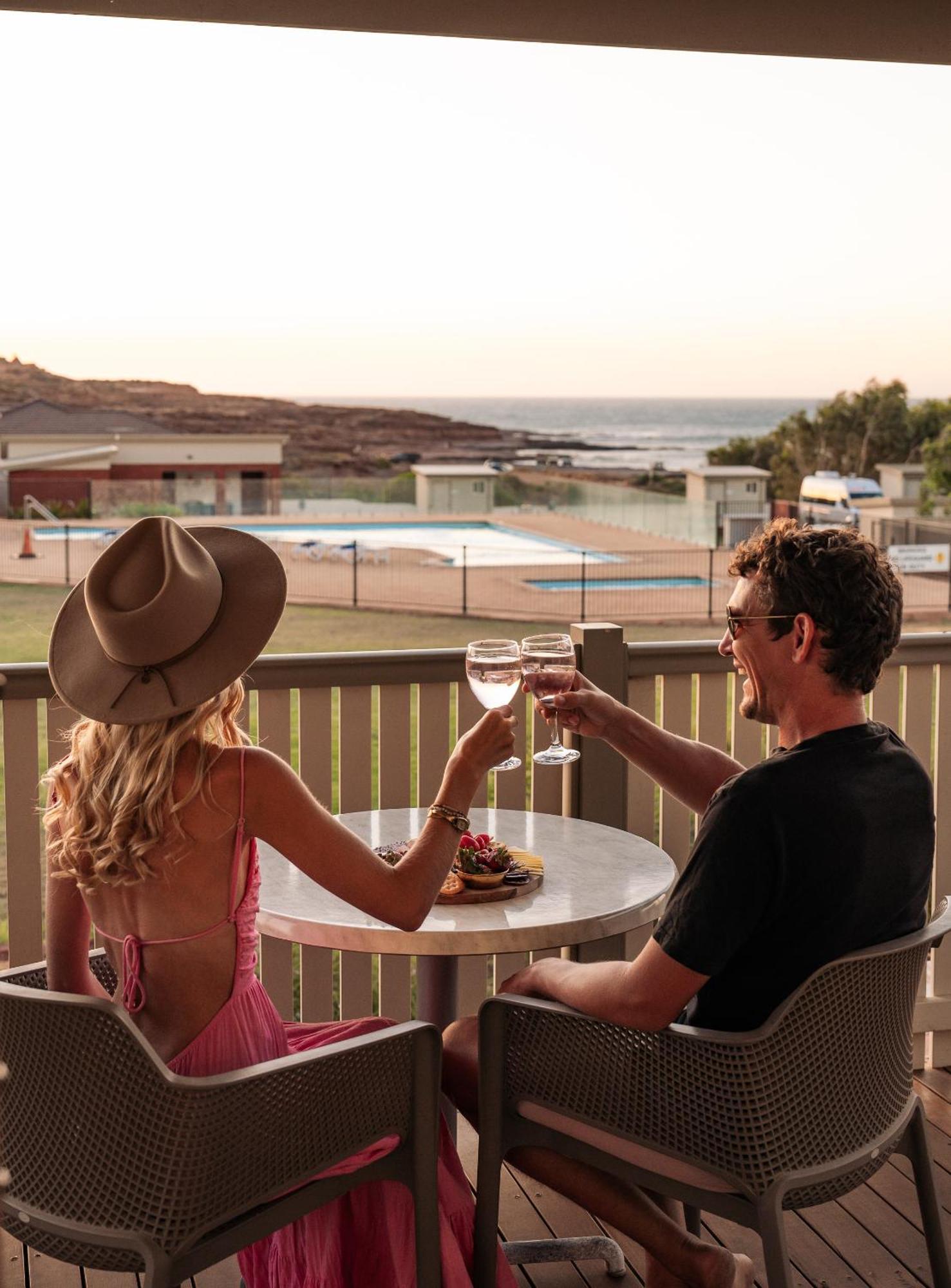 Kalbarri Red Bluff Tourist Park Hotel Exterior photo