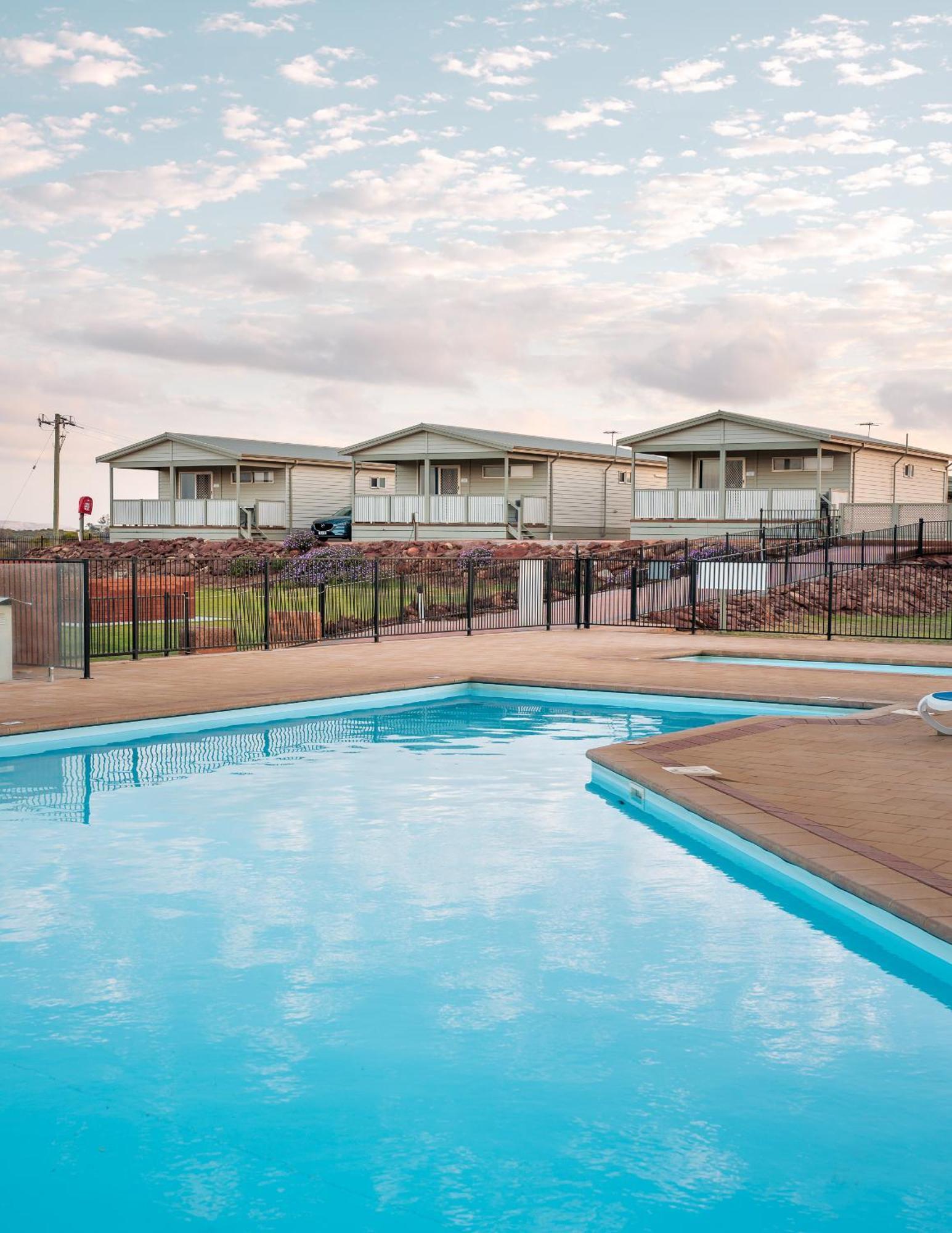 Kalbarri Red Bluff Tourist Park Hotel Exterior photo